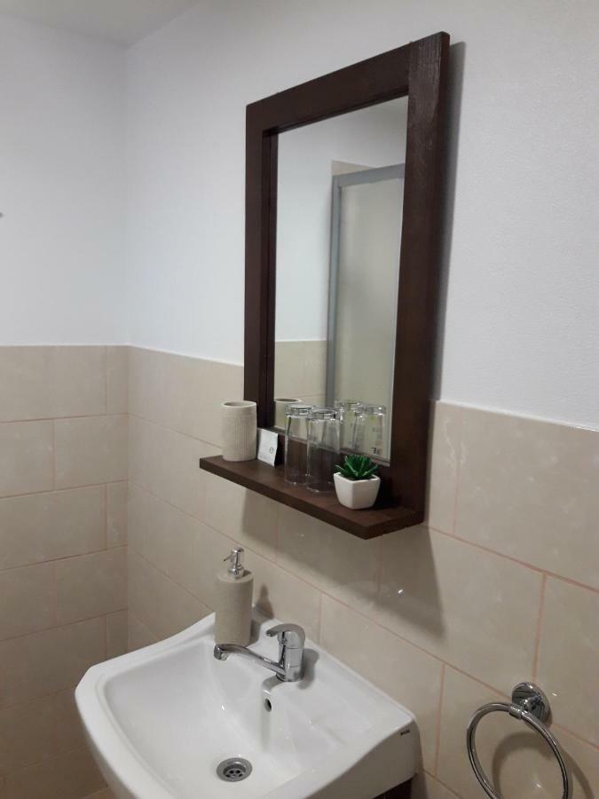 Oravitza Inn Oravita Ngoại thất bức ảnh