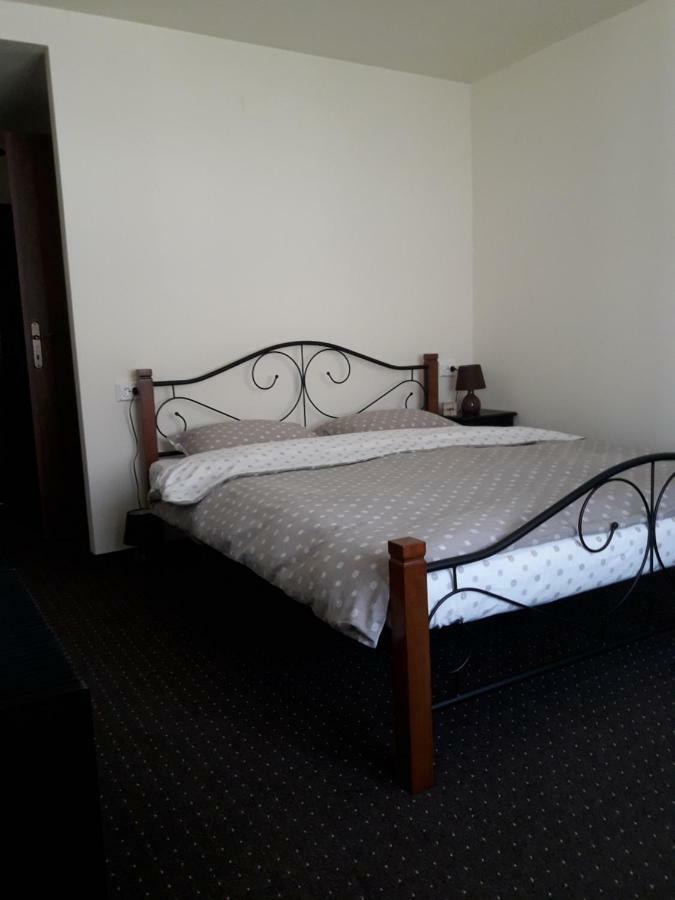 Oravitza Inn Oravita Ngoại thất bức ảnh